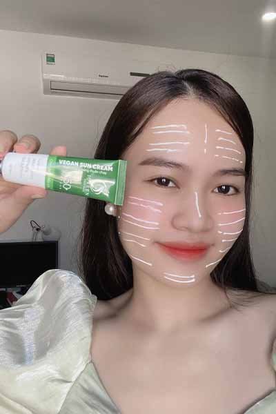 Kem chống nắng Igreen 60ml SPF50+, thành phần thuần chay, nâng Tone trắng da, kiềm dầu dành mọi loại da, khô nhạy cảm mẹ bầu mẹ bỉm tuổi dậy thì đều dùng được